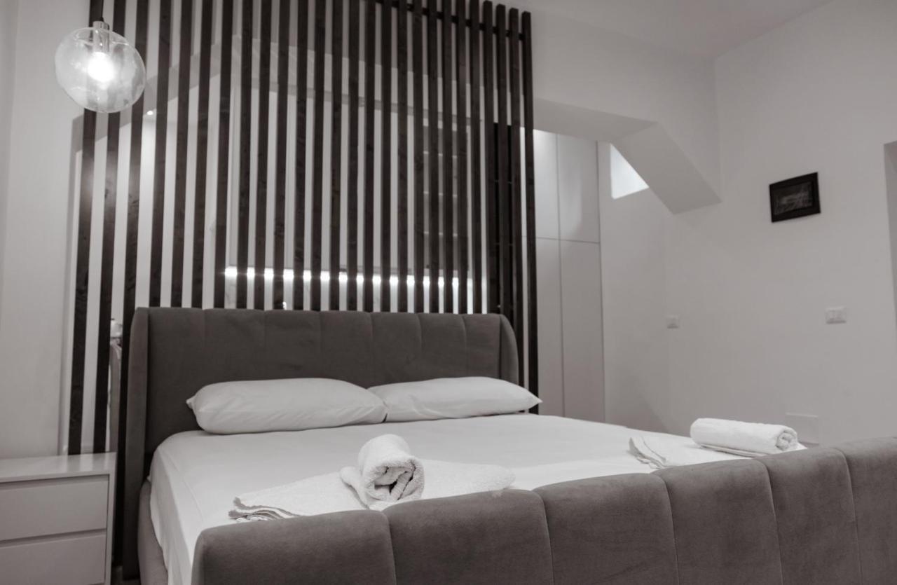 Britney'S Apartments Tirana Exterior photo